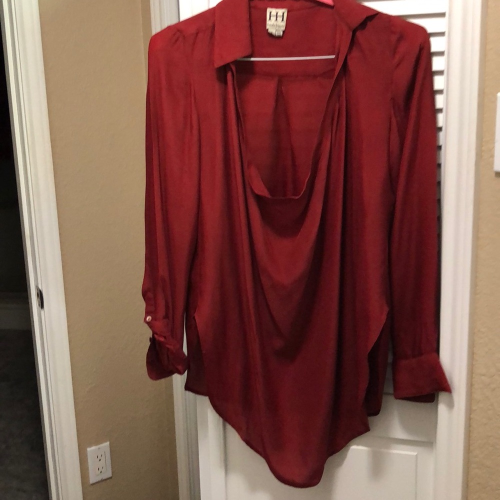 Ladies exaggerated length shirt